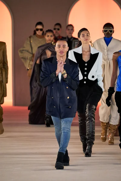 Look 80